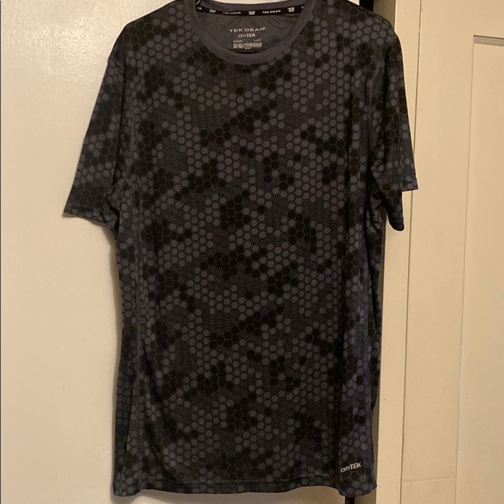 Gently Used Black/Gray Tek Gear DryTek Size Large